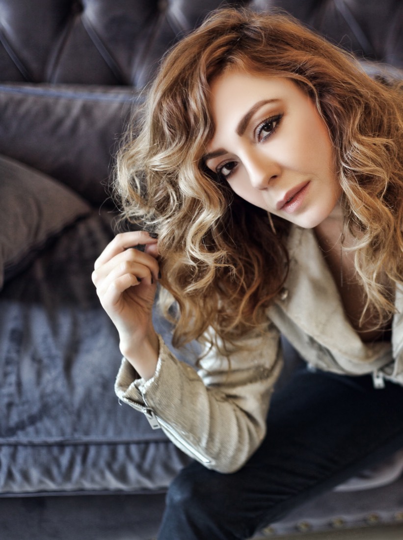 Özge Özder